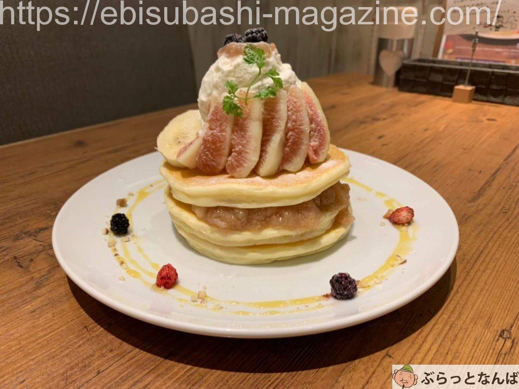 mogたっぷりいちじくのパンケーキ