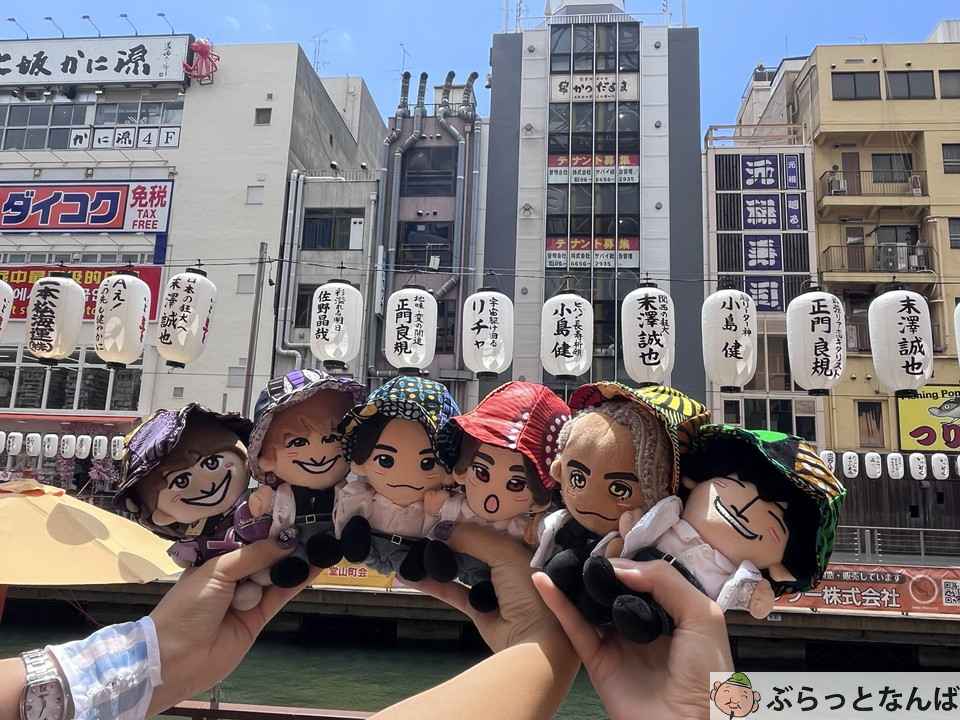 推しへの愛が込もった提灯がたくさん